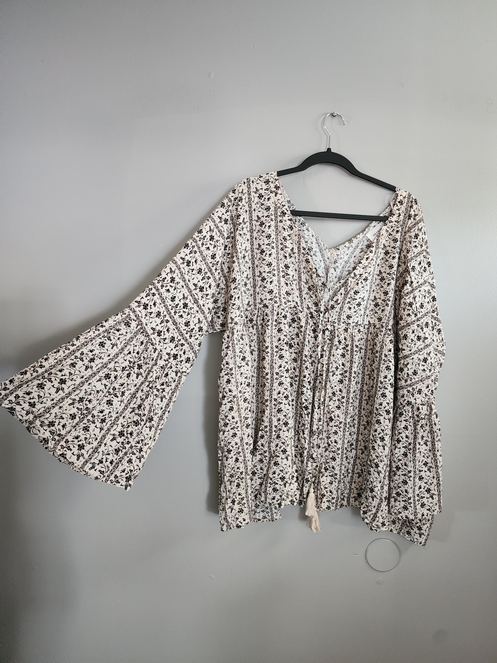 Boho Cream Floral Bell-Sleeve Peasant Top